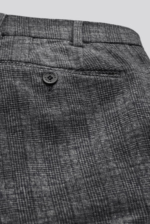 Bonn 2-8601 LUXURY PRINCE-OF-WALES