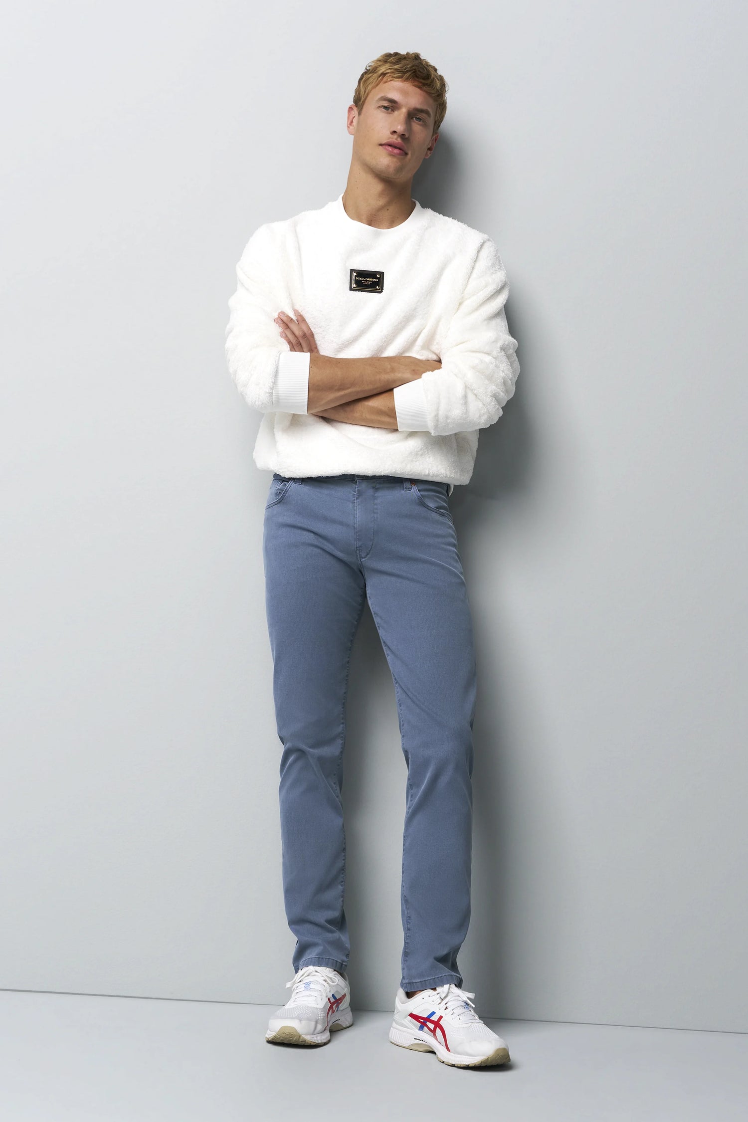 FIVE 9-6186 HIGH PERFORMANCE MICRO STRUCTURE