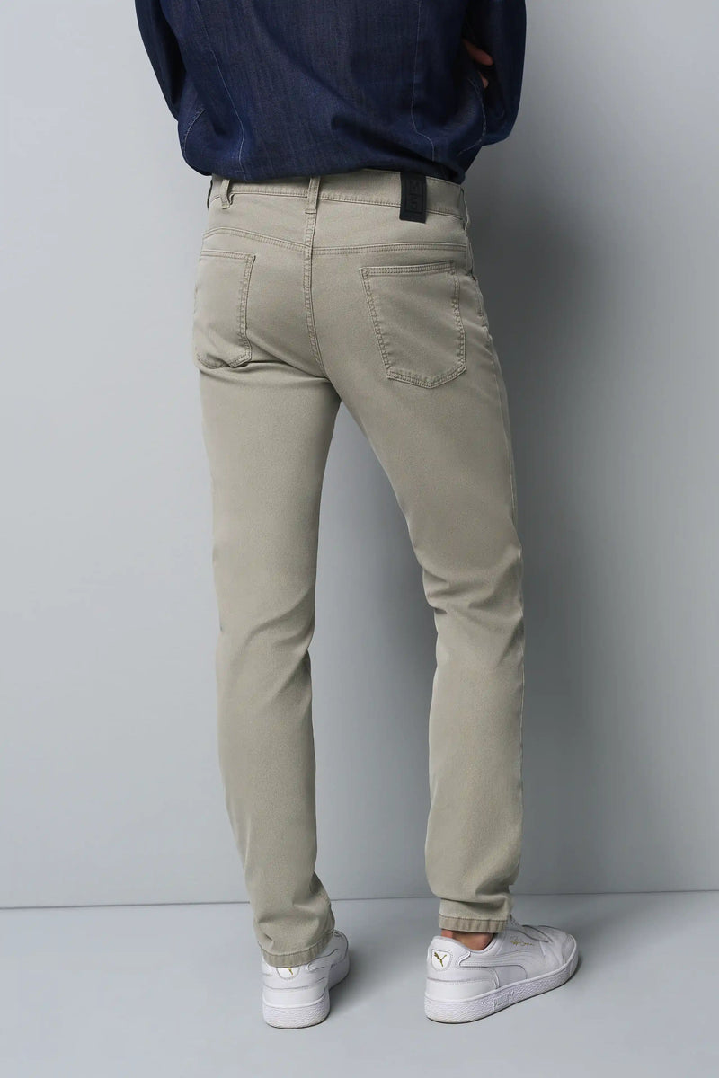 FIVE 9-6186 HIGH PERFORMANCE MICRO STRUCTURE