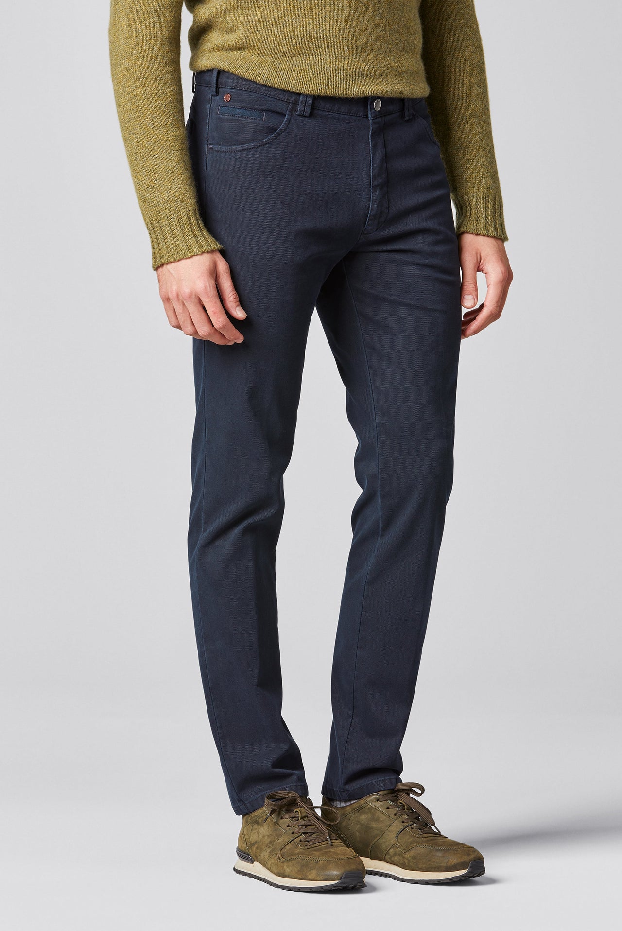 Dublin 2-5582 MICRO STRUCTURE ∙ SWING POCKET